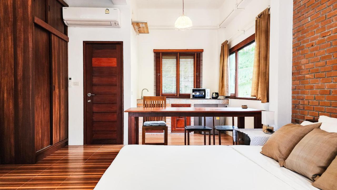 Baan Bhuwann Holiday Apartment Chaloklum Exterior foto