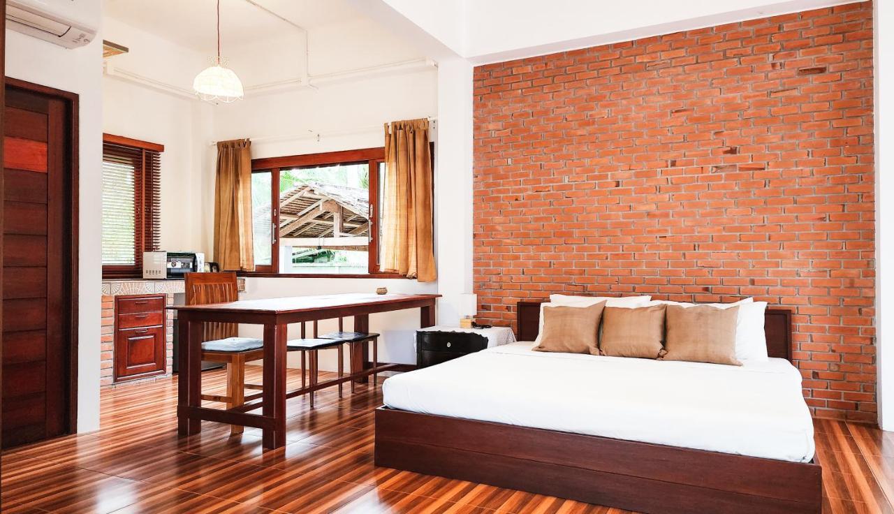 Baan Bhuwann Holiday Apartment Chaloklum Exterior foto