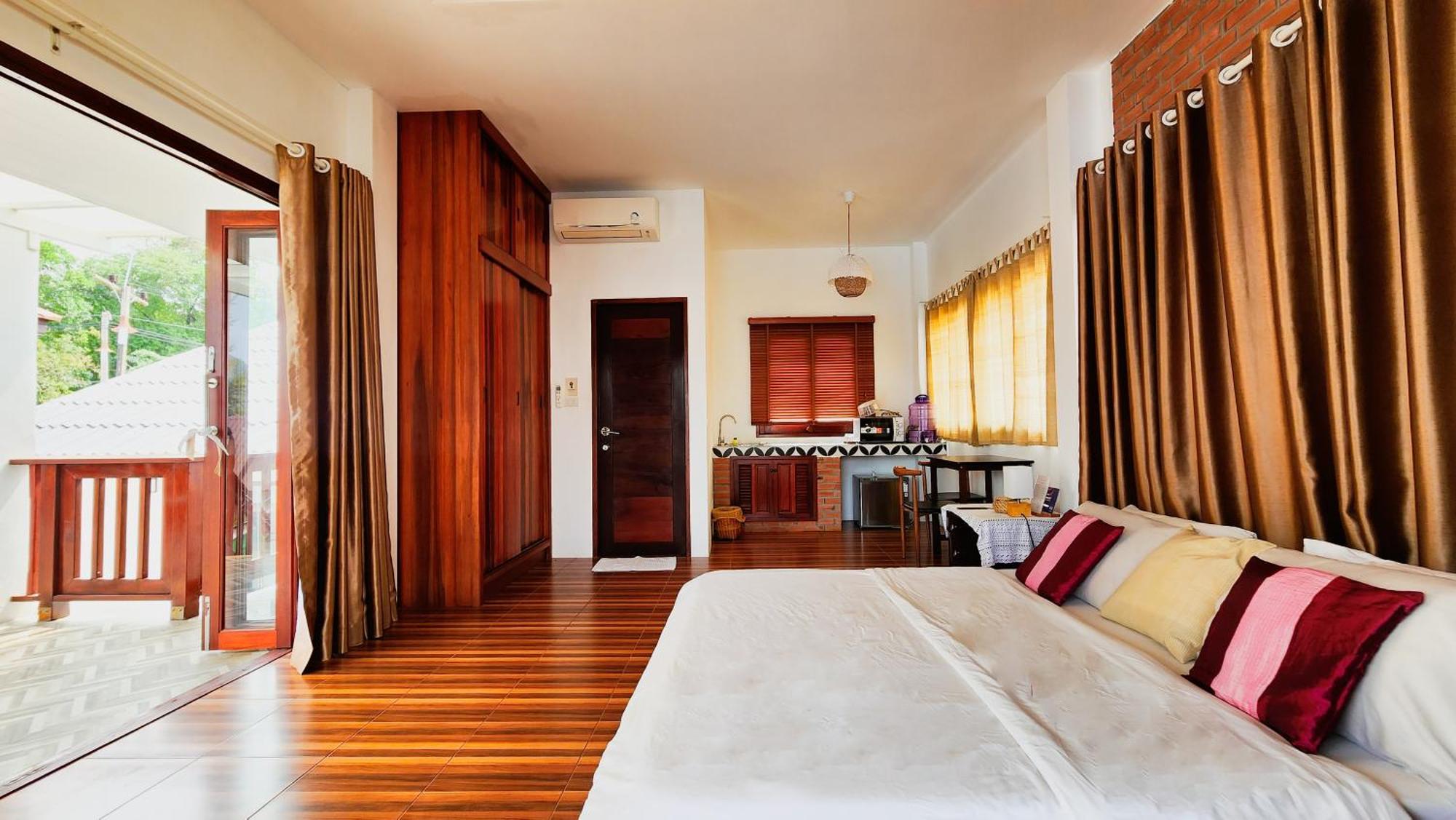 Baan Bhuwann Holiday Apartment Chaloklum Exterior foto